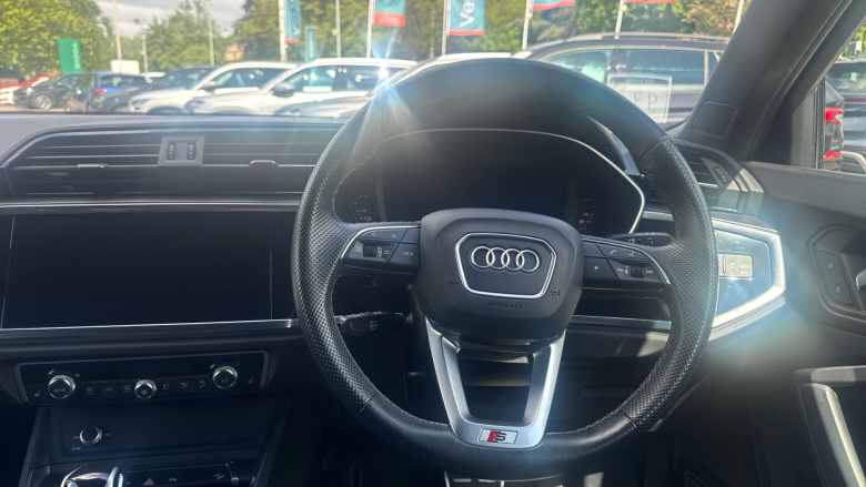 Audi Q3 45 TFSI e S Line 5dr S Tronic Estate